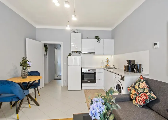 Near Mainstation I Urban Link I Free Wifi Apartment *