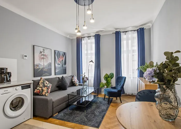 Near Mainstation I Urban Link I Free Wifi Apartment